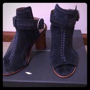 Anthropologie wedge heals